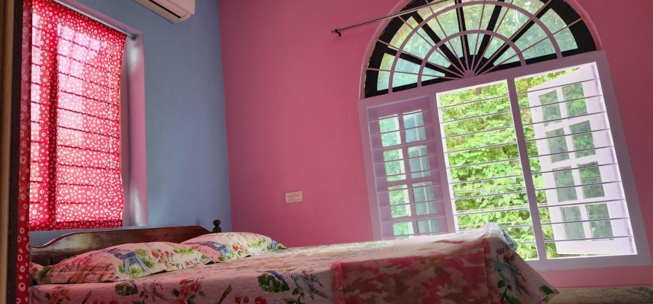 Отель Jj'S White House Thrissur Экстерьер фото