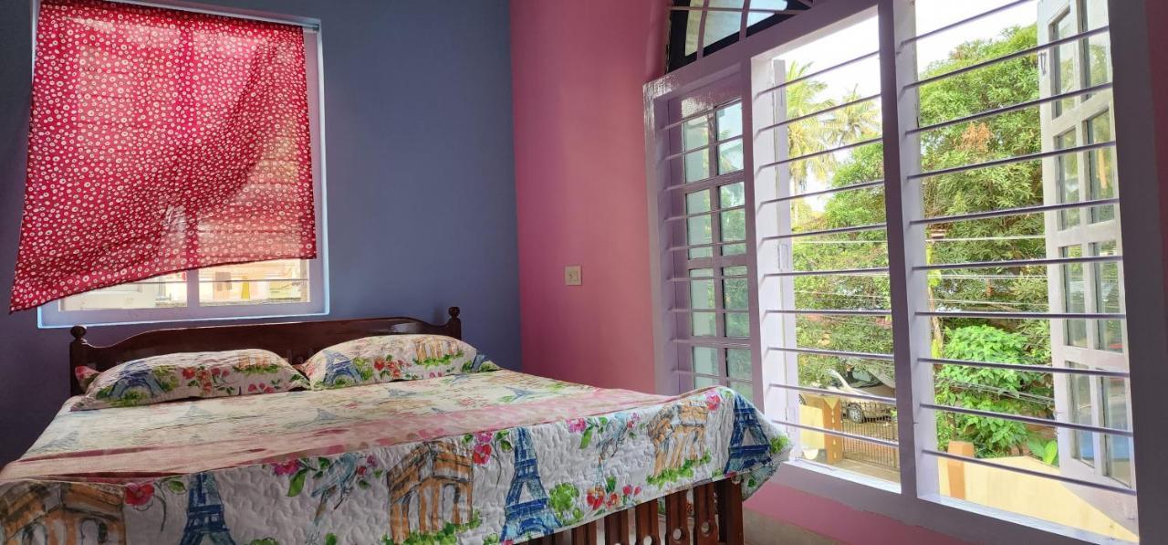 Отель Jj'S White House Thrissur Экстерьер фото