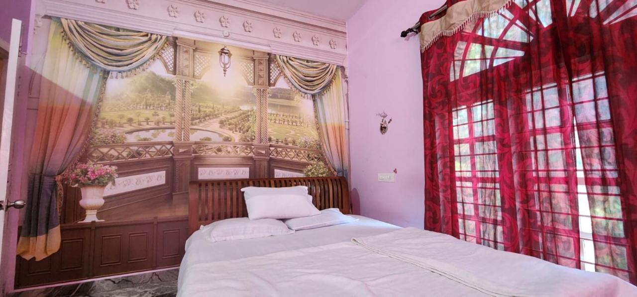 Отель Jj'S White House Thrissur Экстерьер фото